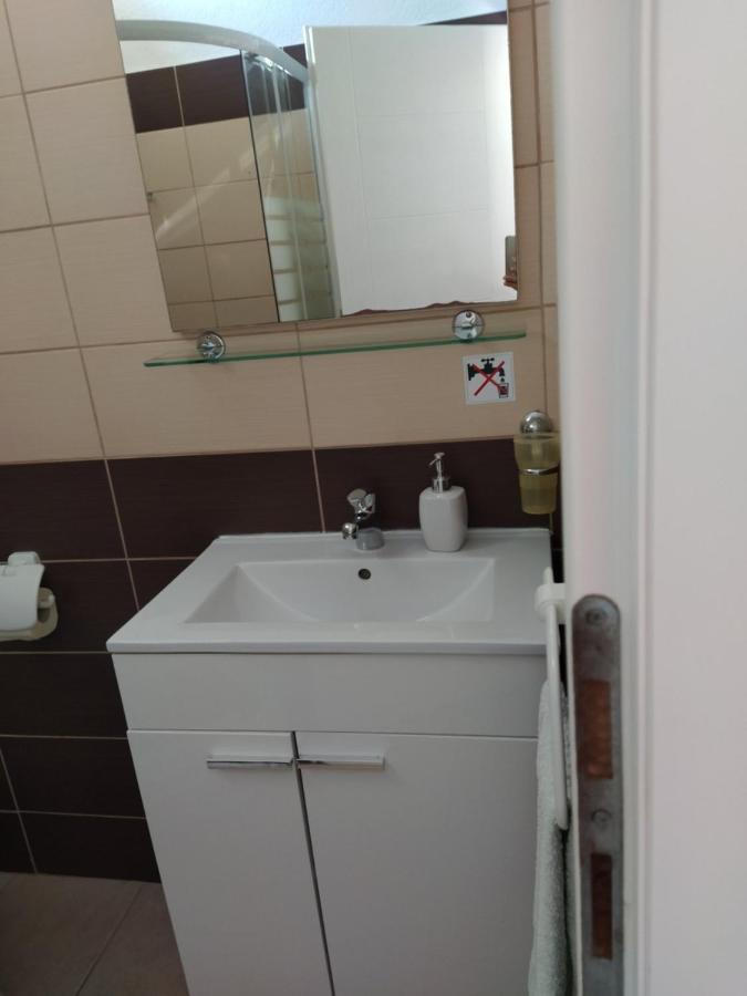 Apartmani Ruza ヴィル エクステリア 写真